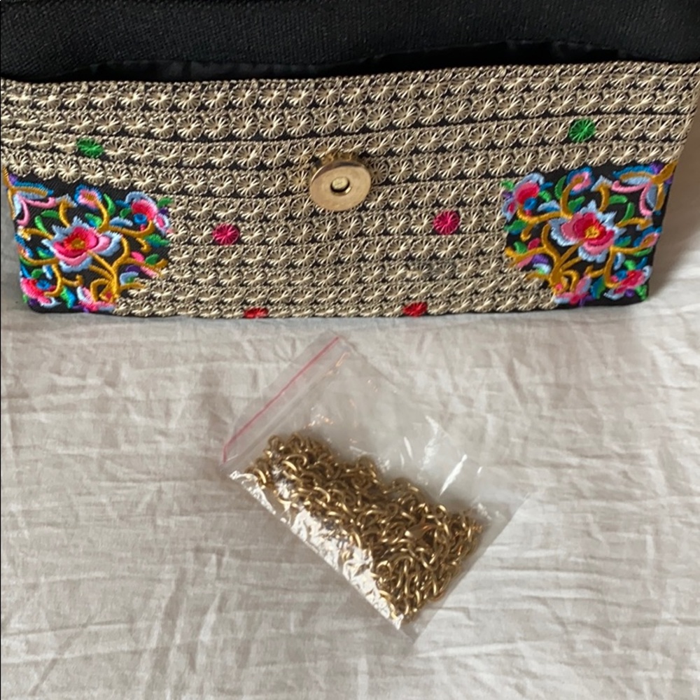 Purse - Picture 4 of 4